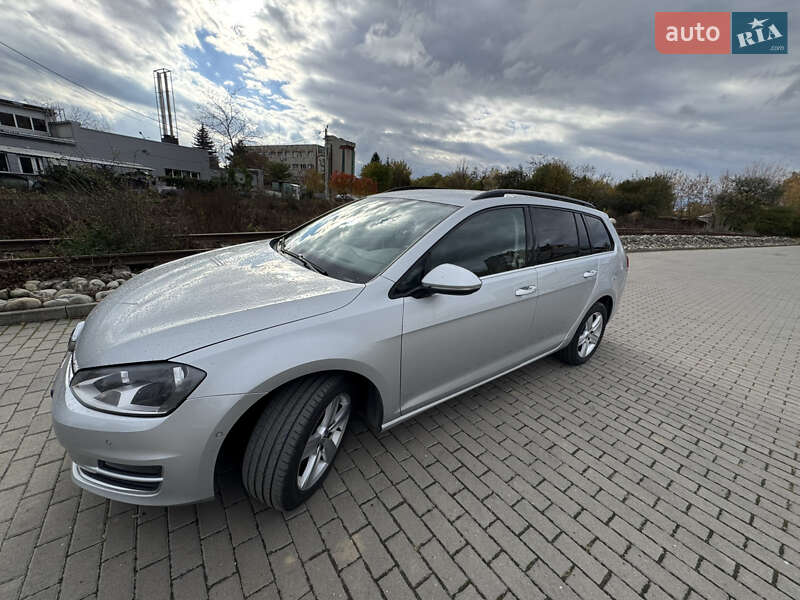Універсал Volkswagen Golf 2014 в Івано-Франківську