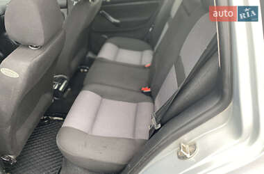 Универсал Volkswagen Golf 2000 в  фото 7 Универсал Volkswagen Golf 2000 в