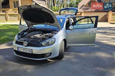 Универсал Volkswagen Golf 2011 в 