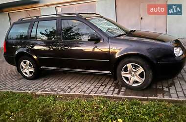 Универсал Volkswagen Golf 2003 в  фото 6 Универсал Volkswagen Golf 2003 в