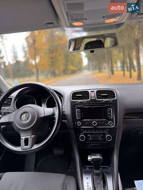 Универсал Volkswagen Golf 2009 в Сумах