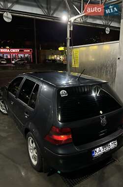 Хетчбек Volkswagen Golf 2003 в Броварах