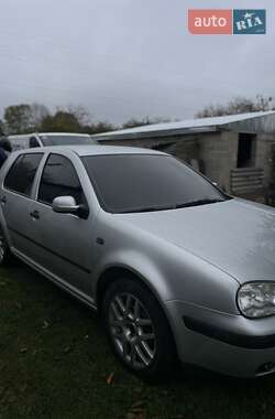 Хетчбек Volkswagen Golf 2001 в Козятині
