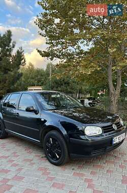Хэтчбек Volkswagen Golf 2001 в Одессе