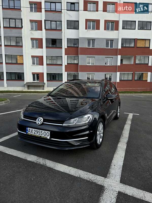 Универсал Volkswagen Golf 2018 в Харькове