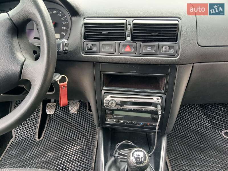 Хэтчбек Volkswagen Golf 2001 в Борщеве фото 9 Хэтчбек Volkswagen Golf 2001 в Борщеве