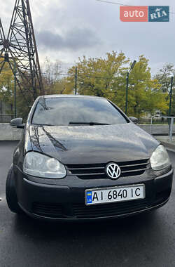 Хетчбек Volkswagen Golf 2004 в Києві
