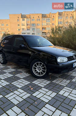 Хетчбек Volkswagen Golf 1998 в Буську