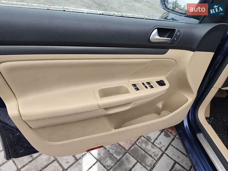 Универсал Volkswagen Golf 2007 в Житомире