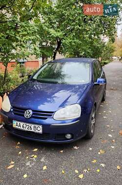 Хетчбек Volkswagen Golf 2006 в Києві