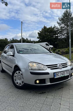 Хэтчбек Volkswagen Golf 2004 в Львове