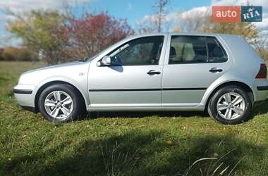 Хэтчбек Volkswagen Golf 2001 в Богородчанах