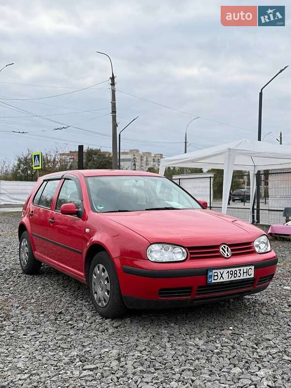 Хетчбек Volkswagen Golf 2001 в Хмельницькому