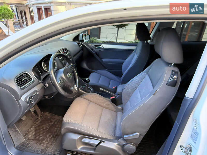 Хэтчбек Volkswagen Golf 2011 в Одессе