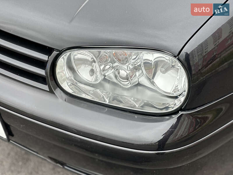 Хетчбек Volkswagen Golf 2003 в Вінниці