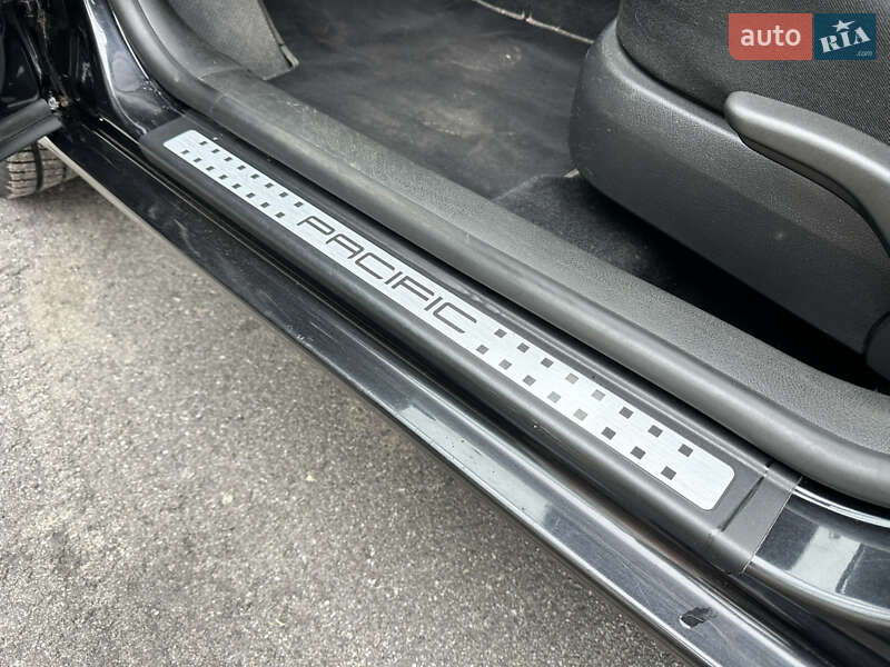 Хетчбек Volkswagen Golf 2003 в Вінниці