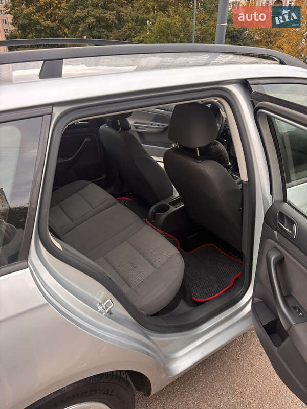 Универсал Volkswagen Golf 2008 в Киеве фото 13 Универсал Volkswagen Golf 2008 в Киеве