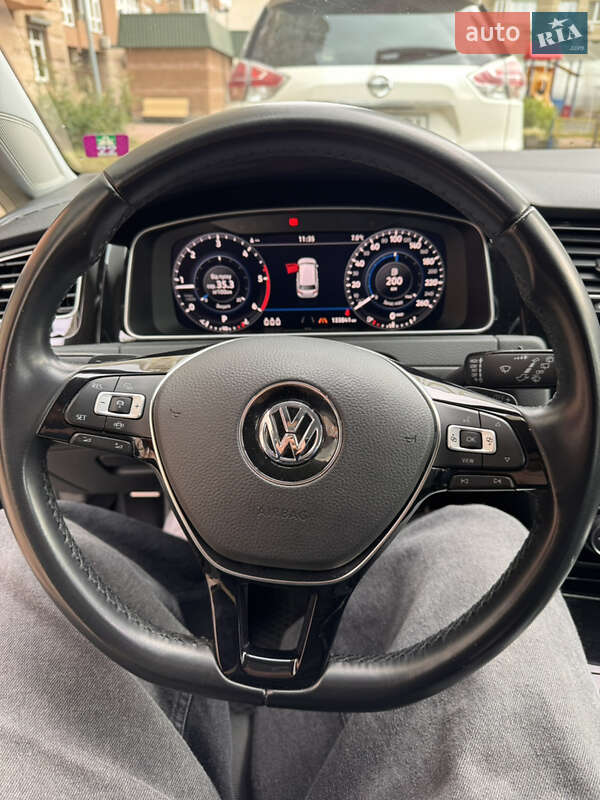 Универсал Volkswagen Golf 2018 в Киеве фото 29 Универсал Volkswagen Golf 2018 в Киеве