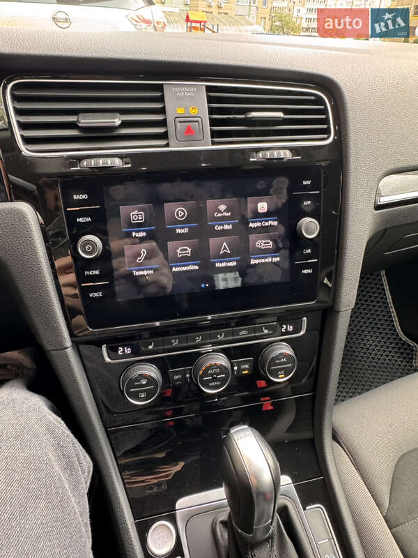 Универсал Volkswagen Golf 2018 в Киеве фото 36 Универсал Volkswagen Golf 2018 в Киеве