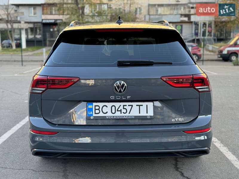 Универсал Volkswagen Golf 2021 в Киеве
