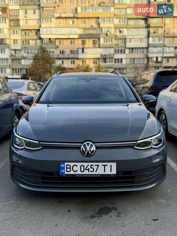 Универсал Volkswagen Golf 2021 в Киеве