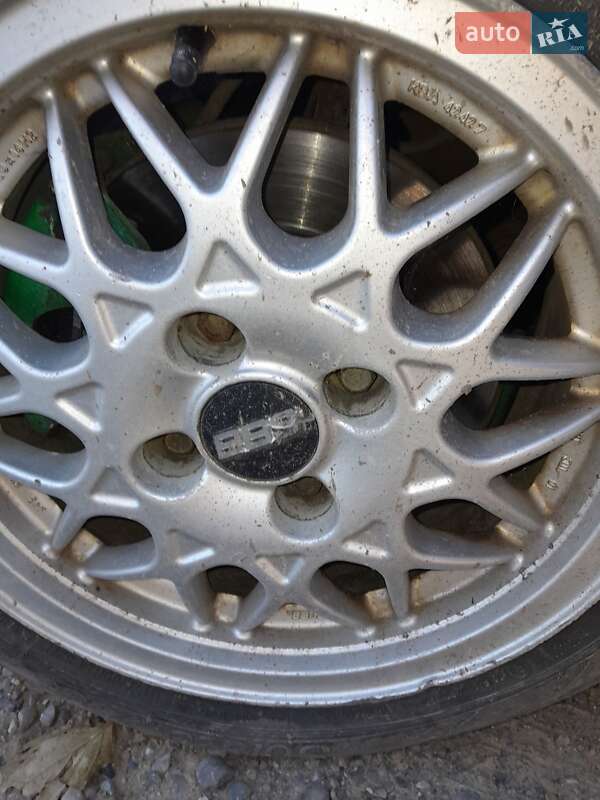 Хэтчбек Volkswagen Golf 1997 в Черновцах