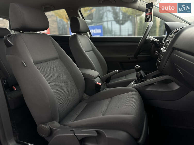 Хэтчбек Volkswagen Golf 2005 в Виннице фото 41 Хэтчбек Volkswagen Golf 2005 в Виннице