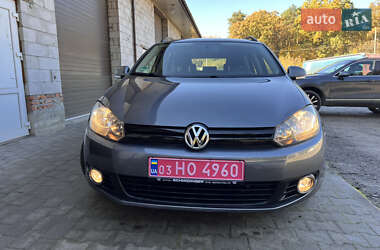 Универсал Volkswagen Golf 2010 в 