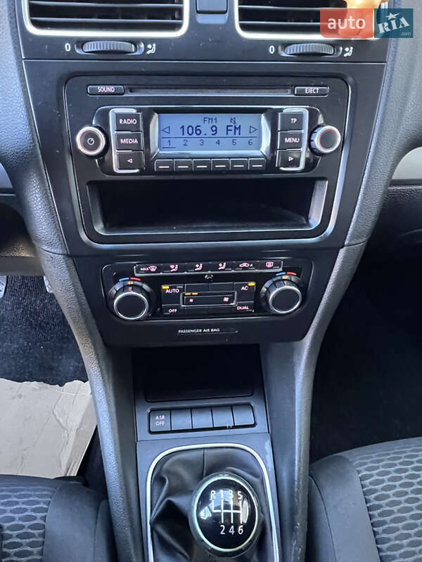 Універсал Volkswagen Golf 2010 в Луцьку фото 24 Універсал Volkswagen Golf 2010 в Луцьку