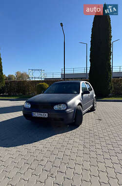 Хэтчбек Volkswagen Golf 1998 в Яворове