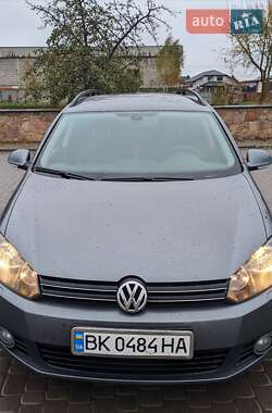 Универсал Volkswagen Golf 2009 в Ровно