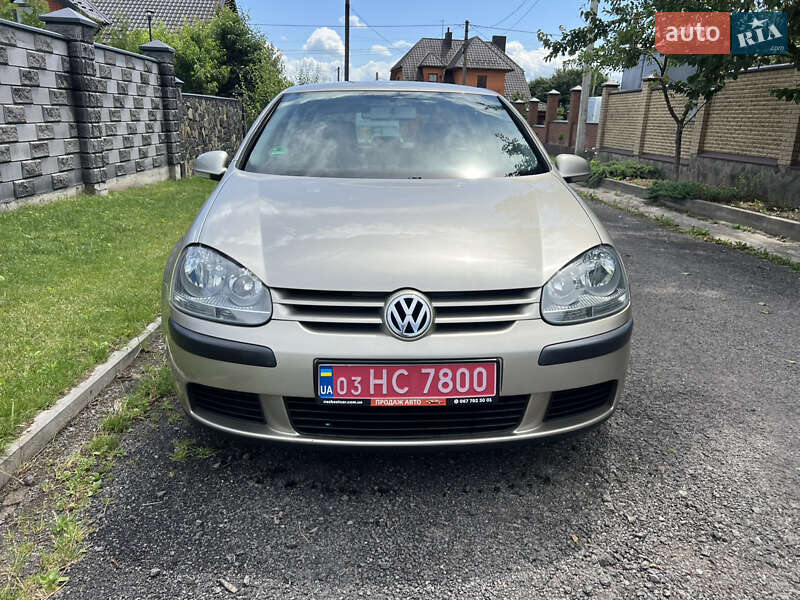 Хэтчбек Volkswagen Golf 2005 в Киеве фото 4 Хэтчбек Volkswagen Golf 2005 в Киеве