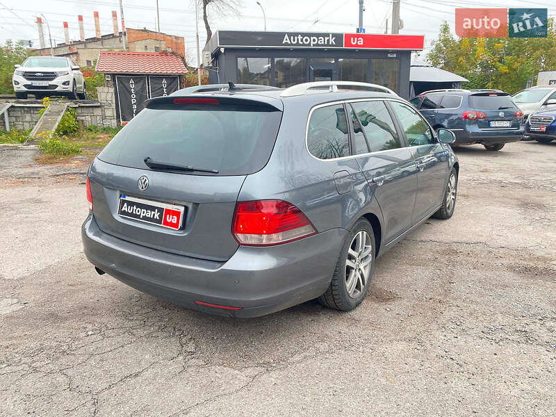 Універсал Volkswagen Golf 2011 в Вінниці