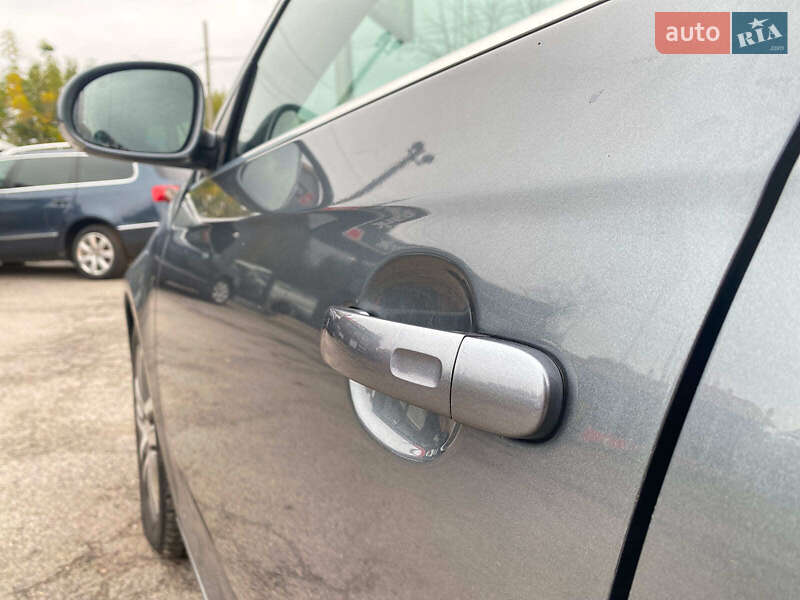 Універсал Volkswagen Golf 2011 в Вінниці