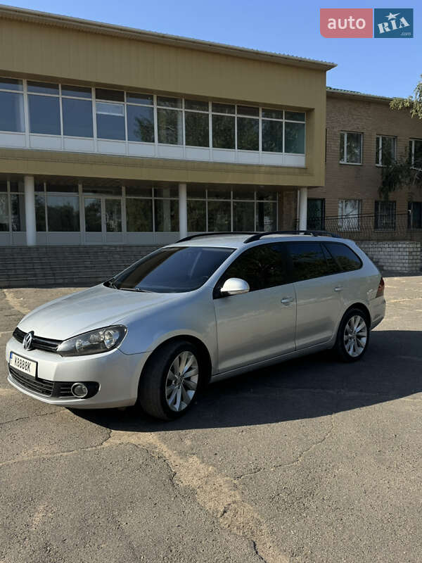 Универсал Volkswagen Golf 2009 в Вознесенске