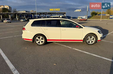 Универсал Volkswagen Golf 2015 в 