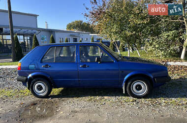 Хэтчбек Volkswagen Golf 1986 в  фото 6 Хэтчбек Volkswagen Golf 1986 в