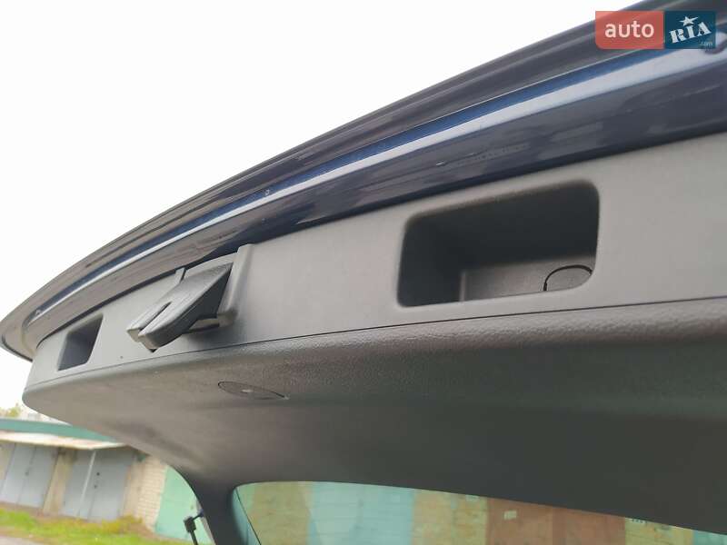 Универсал Volkswagen Golf 2012 в Казатине