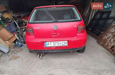 Хэтчбек Volkswagen Golf 1999 в Надворной