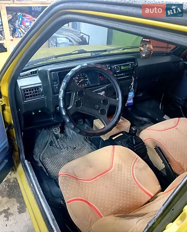 Хэтчбек Volkswagen Golf 1985 в Полтаве