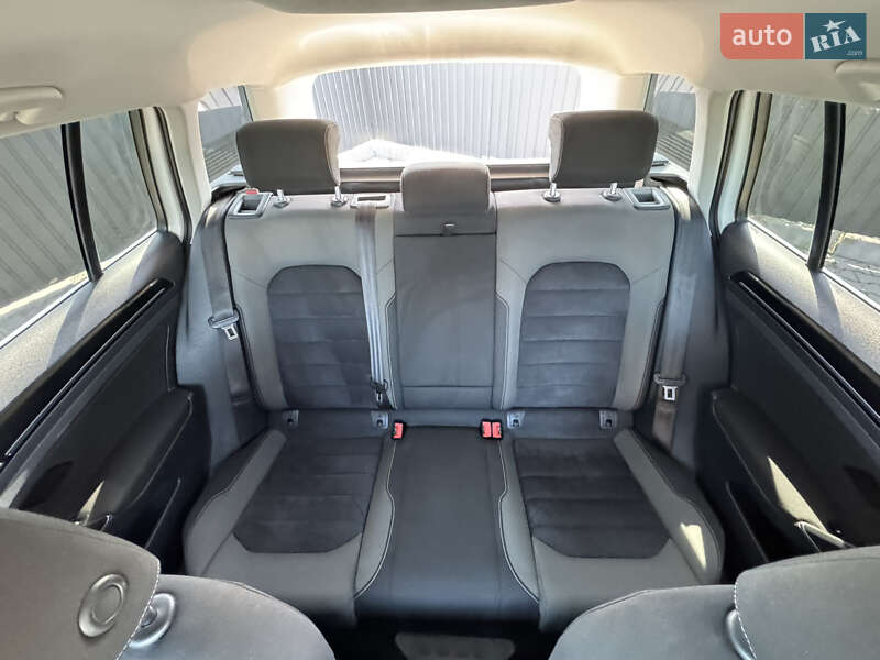 Універсал Volkswagen Golf 2015 в Львові