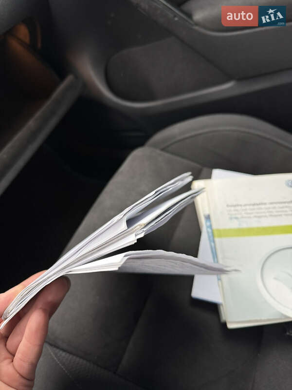 Хэтчбек Volkswagen Golf 2010 в Киеве