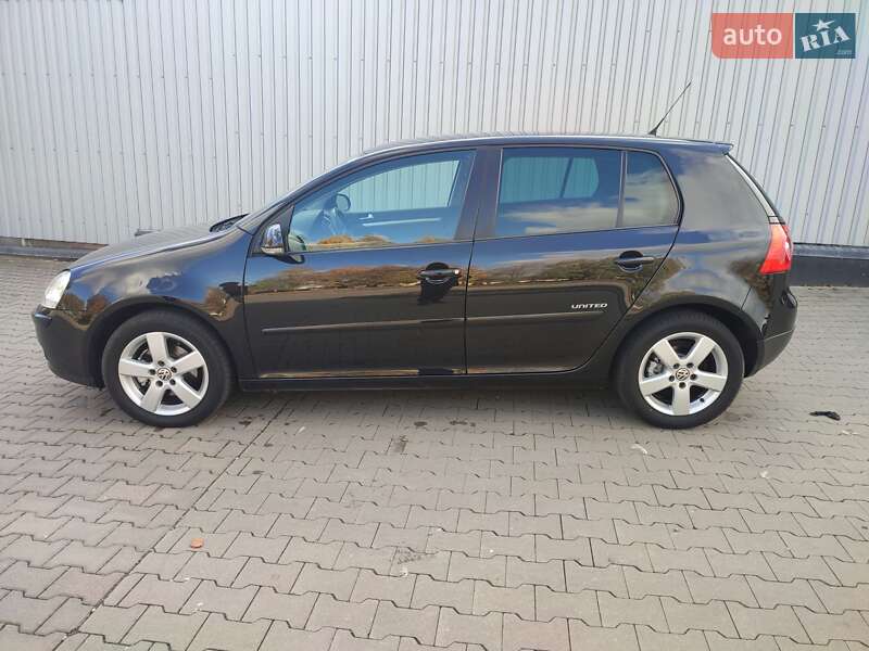 Хэтчбек Volkswagen Golf 2008 в Белой Церкви
