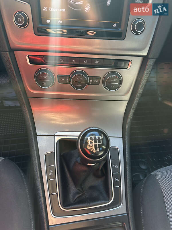 Универсал Volkswagen Golf 2015 в Лопатине фото 41 Универсал Volkswagen Golf 2015 в Лопатине