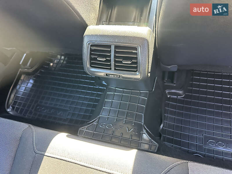 Универсал Volkswagen Golf 2015 в Лопатине фото 71 Универсал Volkswagen Golf 2015 в Лопатине