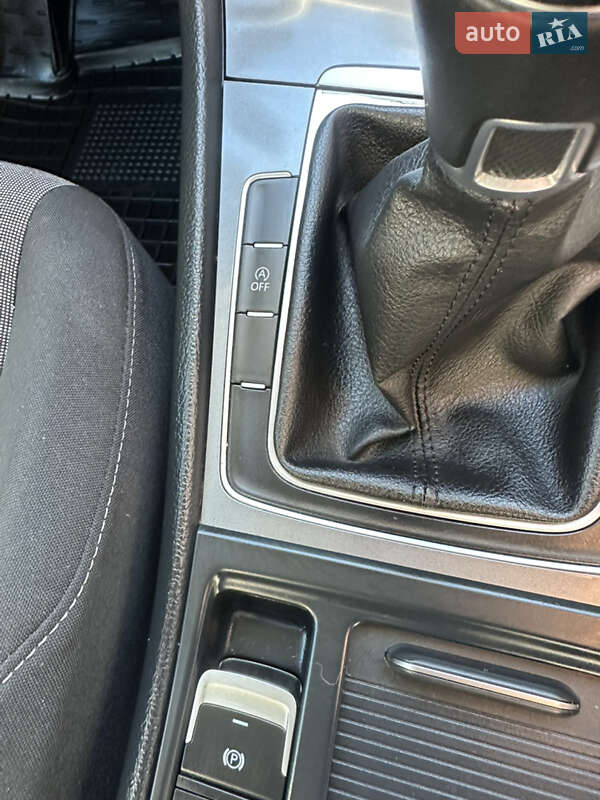 Универсал Volkswagen Golf 2015 в Лопатине фото 82 Универсал Volkswagen Golf 2015 в Лопатине