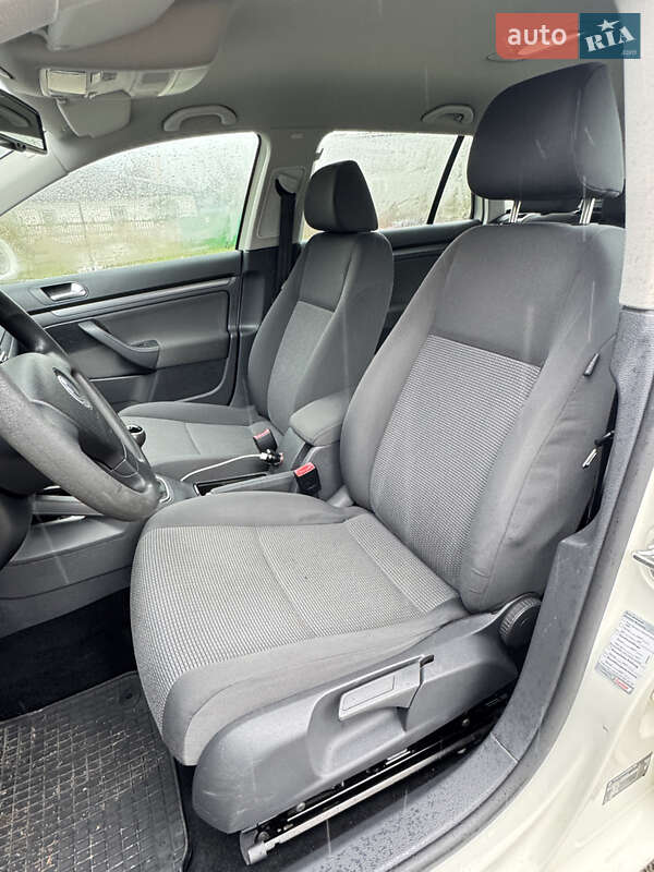 Универсал Volkswagen Golf 2008 в Смеле