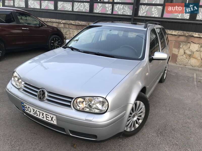 Volkswagen Golf 2003