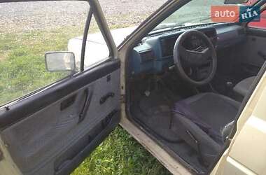 Хэтчбек Volkswagen Golf 1989 в Виноградове