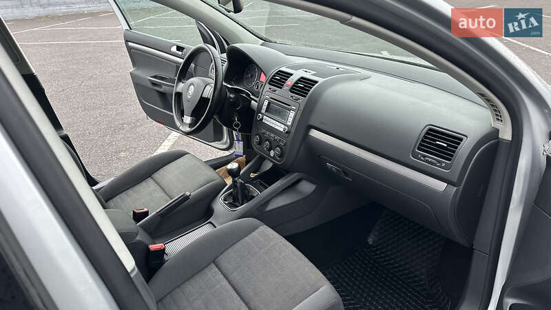 Хэтчбек Volkswagen Golf 2007 в Полтаве